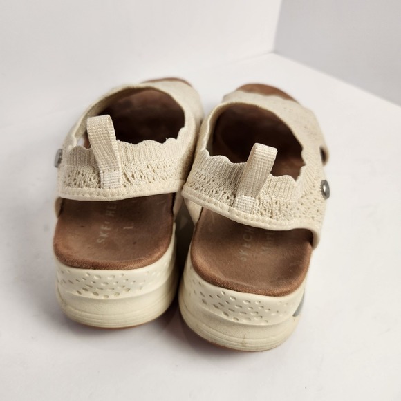 Skechers By Martha Stewart Slip-On Comfy Cushion Beige Sandals Size 9W - Picture 3 of 8